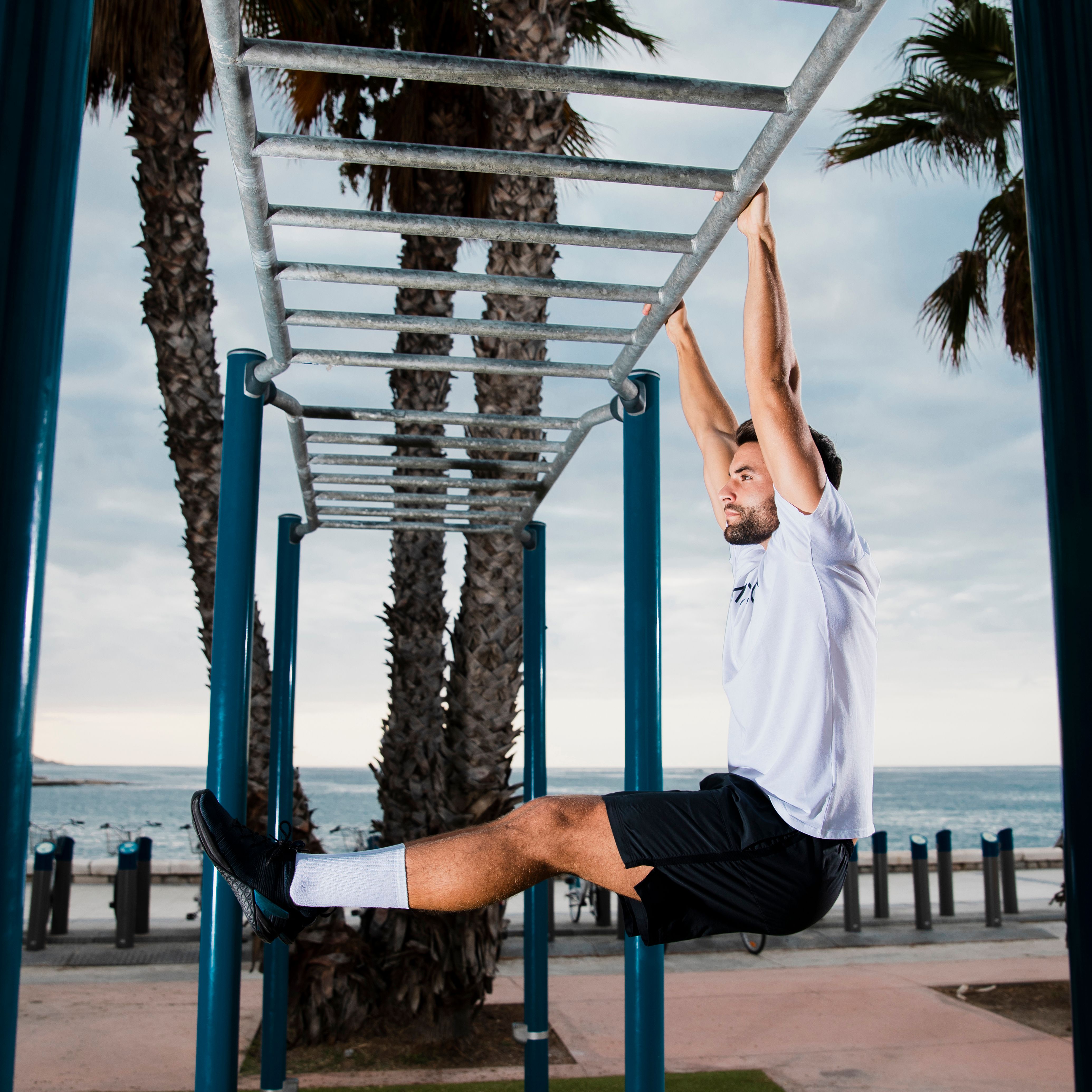 Guida completa al calisthenics: cos'è, come iniziare e i benefici dell'allenamento a corpo libero