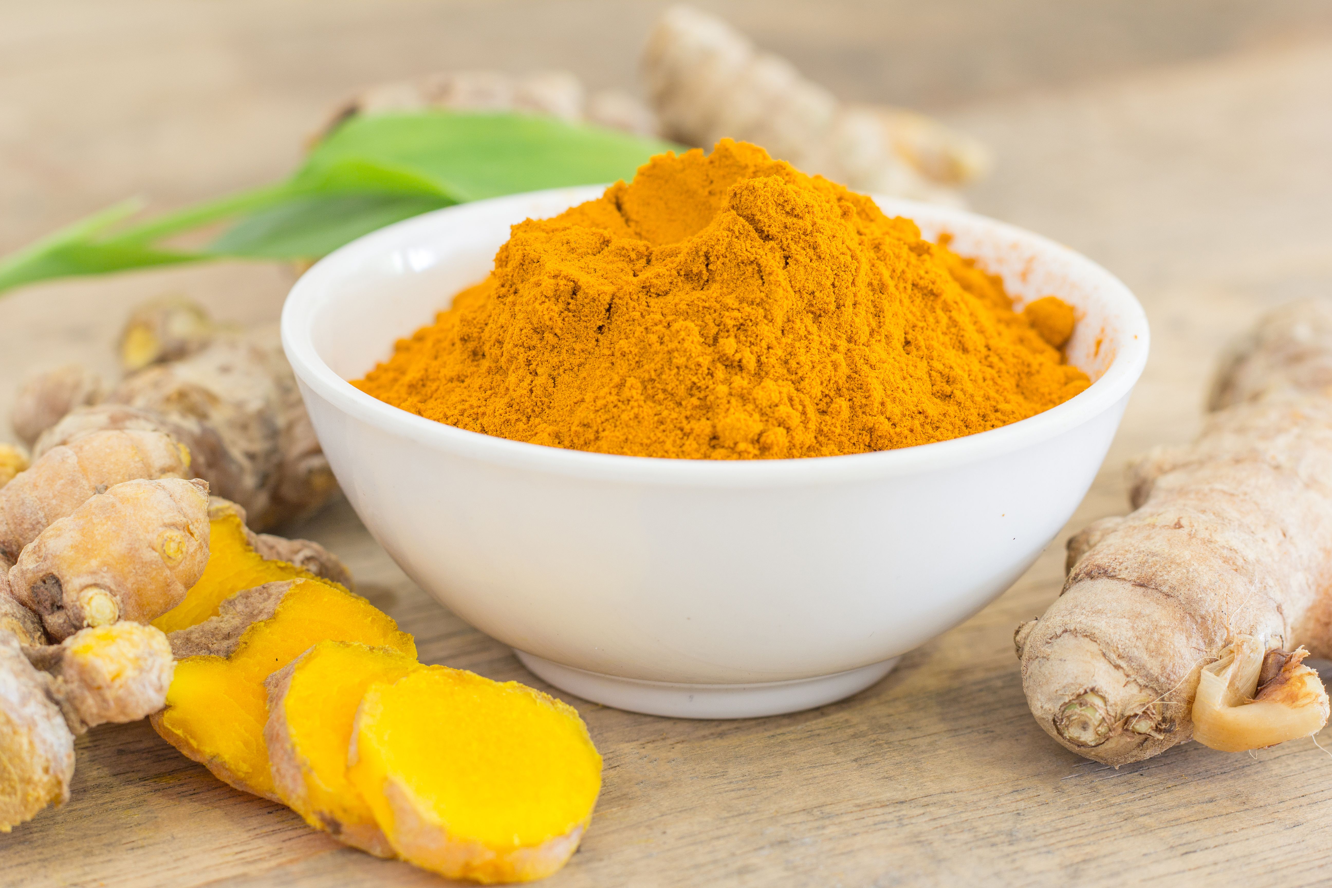 Curcumina: proprietà, benefici e modalità di assunzione